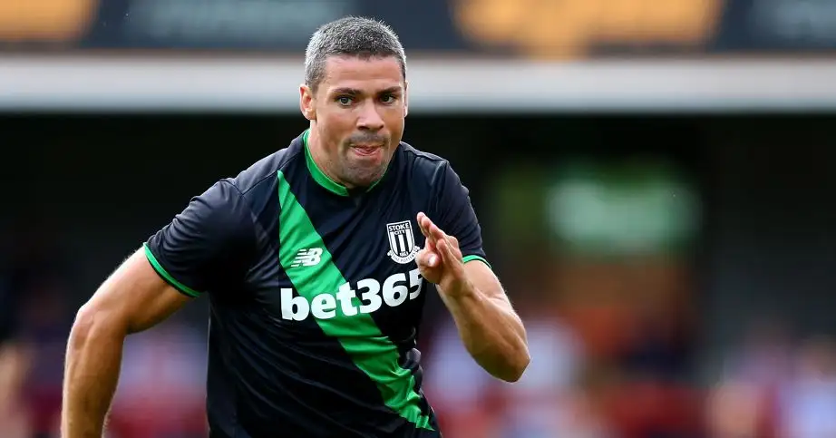 Walters hands in Stoke transfer request