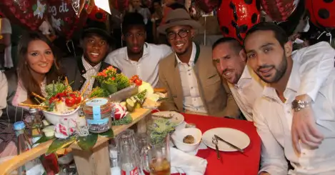 Bayern Munich stars attend start of Oktoberfest 2015