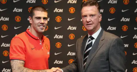 Valdes has ‘no issue’ with LVG and ‘feels like a footballer again’