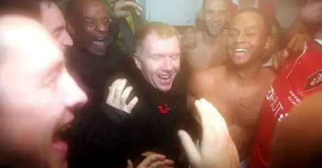 Scholes, Neville and Butt join in Salford City celebrations