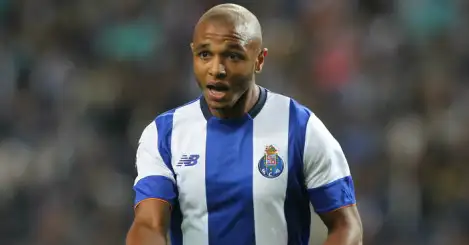 Liverpool ‘on verge of club record swoop for Porto winger’