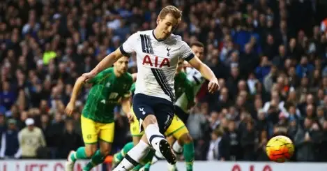 Kane brace fires Tottenham to victory over Norwich