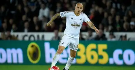 Curtis expects Newcastle target Shelvey to stay at Swansea