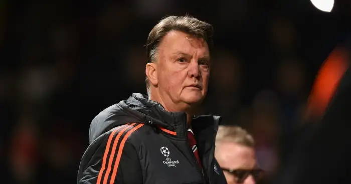 Louis van Gaal: Manager losing confidence of United fans