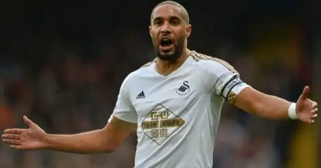Everton announce signing of Swansea defender Williams