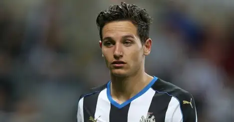 Newcastle winger Thauvin re-joins Marseille in loan deal