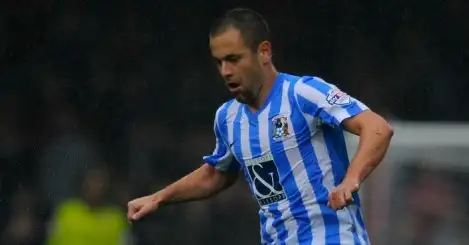 Coventry sign Joe Cole on free transfer from Aston Villa