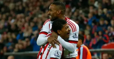 Defoe scores deadly double as Sunderland add to Villa woes