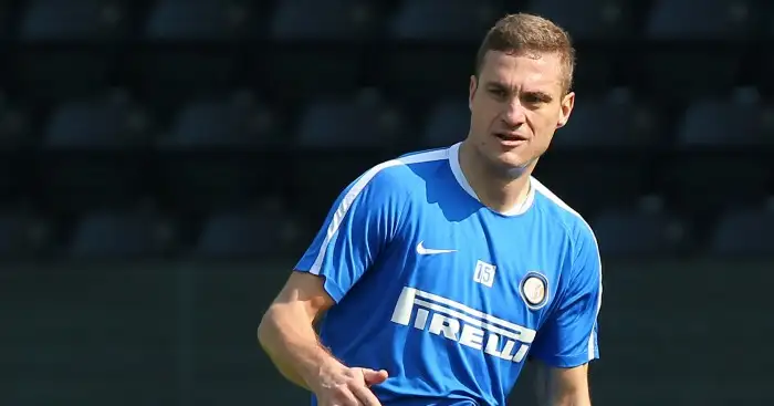 Aston Villa in talks with former Man Utd captain Vidic