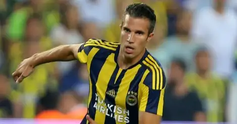 Stoke ‘admit defeat’ in pursuit of former United star RVP