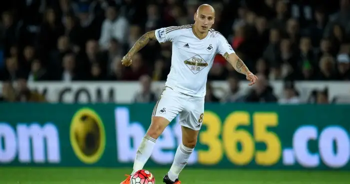 Newcastle splash cash to land Swansea midfielder Shelvey