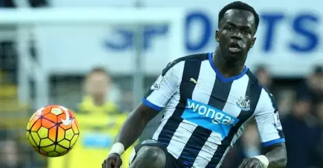 Tiote set to stay at Newcastle despite Chinese interest