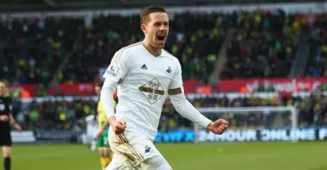 Sigurdsson ‘delighted’ to commit future to Swansea