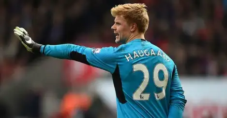 Hughes backs stand-in Stoke goalkeeper Haugaard