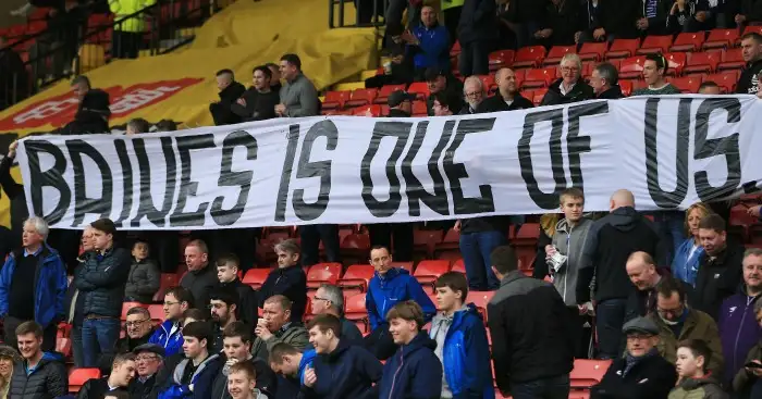 Martinez vows to ‘give his life’ to win back Everton fans