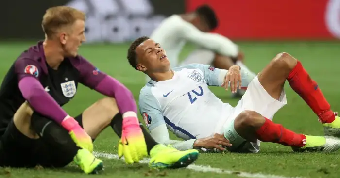 England ratings: Rooney and Hart hopeless, Rashford MOTM