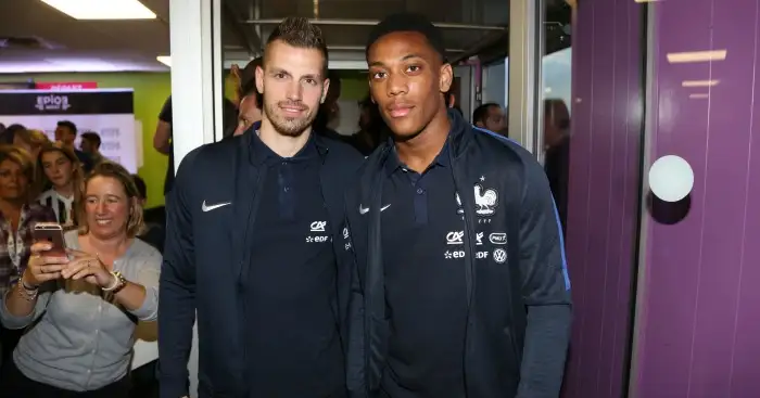 Schneiderlin added to France squad as Diarra replacement