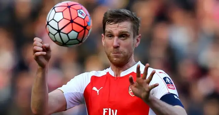 Per Mertesacker: Out of contract next summer
