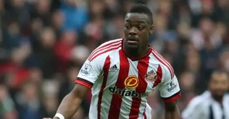 Everton target Kone commits to new Sunderland contract