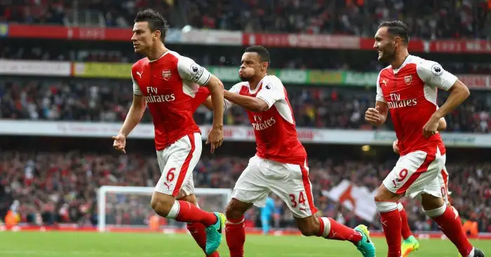 Wenger talks up Arsenal man as one of ‘world’s best defenders’