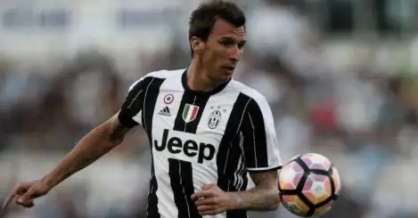 Man Utd reluctant to pursue Mandzukic deal unless key term agreed