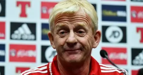 Strachan leaves Scotland hotseat; Moyes favourite for vacancy