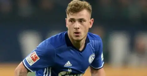 Arsenal linked with surprise late move for Schalke playmaker