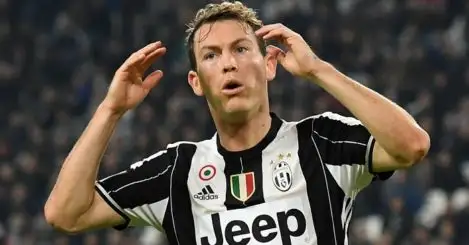 Experienced Juventus defender hints Arsenal move is almost done