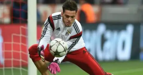 Ederson medical due; City must clear hurdles before £35m deal