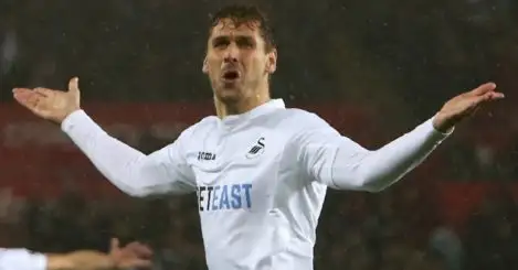 Llorente insists Swansea must stay positive in relegation scrap