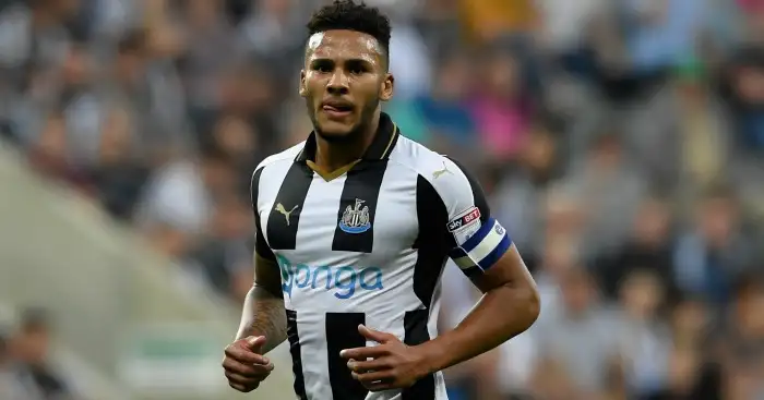 Benitez discusses Liverpool’s link to £25m-rated Newcastle star