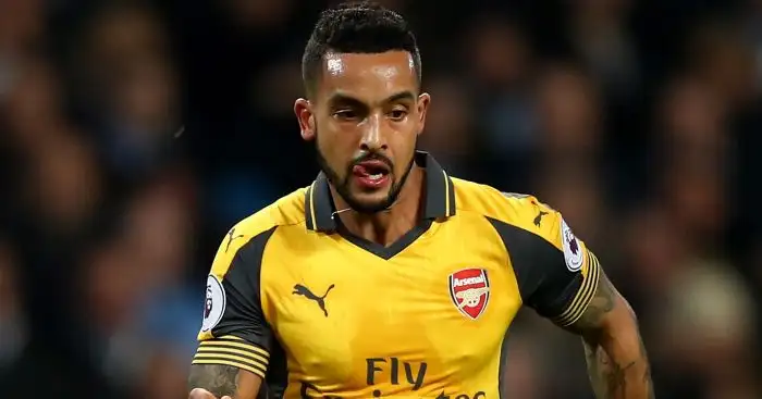 Wenger explains to Walcott why Arsenal chances may be limited