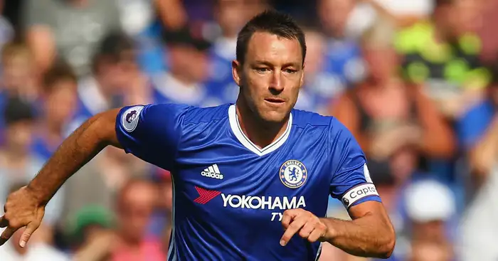 Manchester United urged to sign Chelsea legend