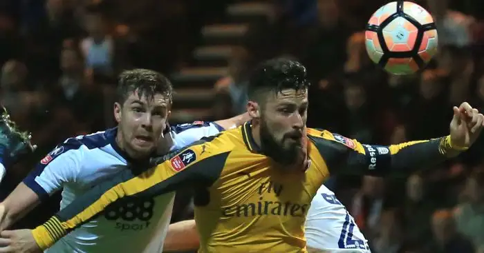 Giroud strikes late again as unconvincing Arsenal progress