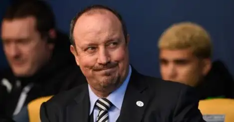 Benitez bats away Chinese Super League speculation