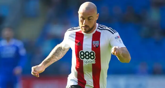 Bees midfielder set to leave Griffin Park