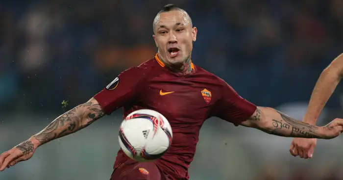Chelsea and Man Utd target Nainggolan signs new Roma deal