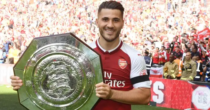 Walcott labels Arsenal new boy Kolasinac ‘an absolute animal’