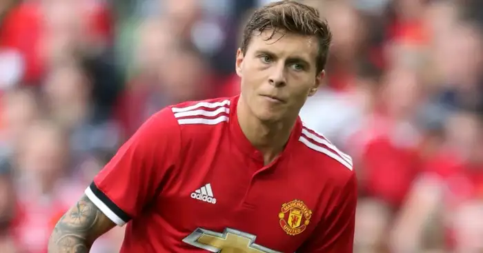 Sky pundit raises Man Utd concerns over ‘struggling’ Lindelof