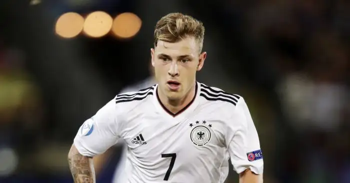 Arsenal boss Emery fears Liverpool hijack in deal for German international