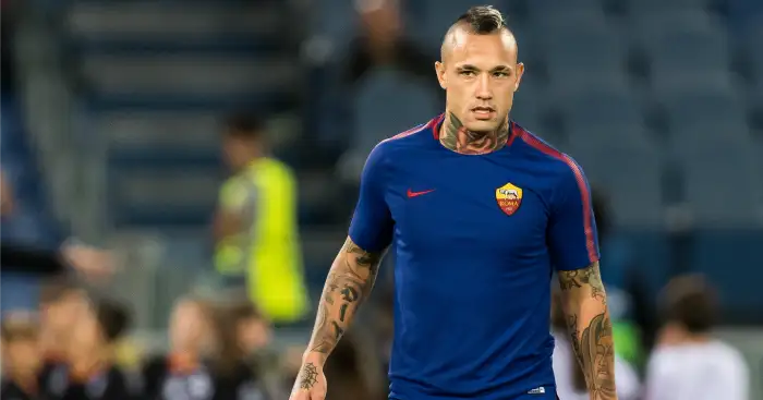 Man Utd midfield target had several summer offers