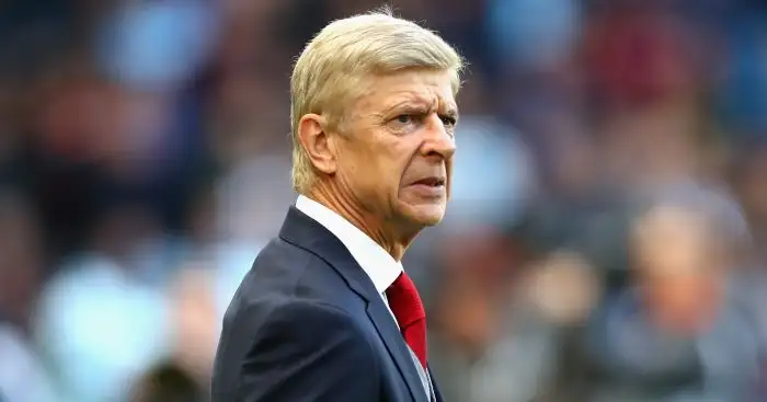 Arsenal star insists Wenger has full backing of players