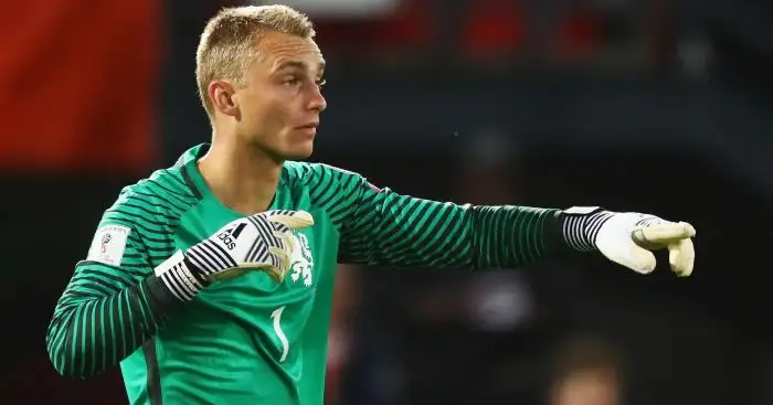 Keeper to hold crunch talks with Barca amid €30m Liverpool links
