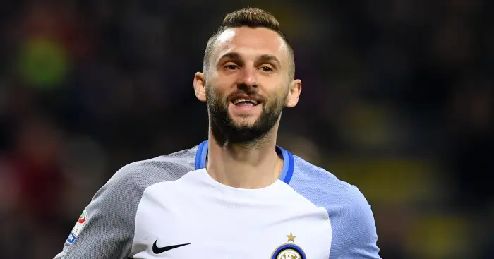 Chelsea, Man Utd target to sign new deal that doubles exit clause