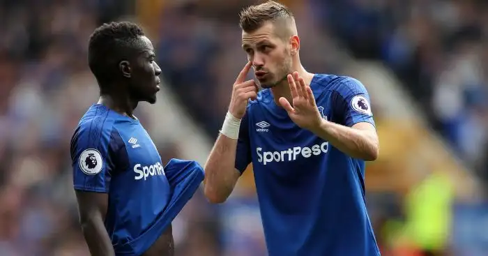PSG back in for £35m Prem star seen as ideal Rabiot replacement