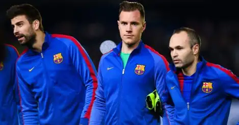 Barcelona star tells friends he expects Man Utd to try and sign him