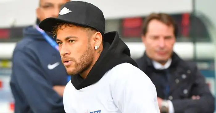 Neymar issues angry response to talk of Man Utd switch