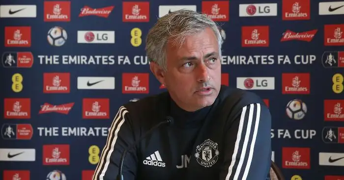 Mourinho in urgent transfer talks over fears Man Utd may miss out on trio