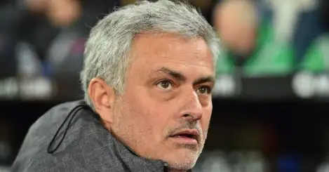 Man Utd boss Mourinho demands five signings in £250m overhaul