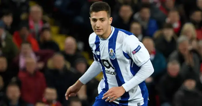 Man Utd seal €20m deal for Porto starlet after failed Bellerin bid